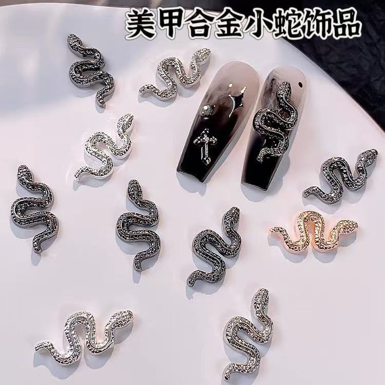 Nail Charm Luxe type